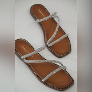 MADDEN GIRL‎ Women’s Crystal Pursuit Sparkly Rhinestone Strappy Sandals size 9.5